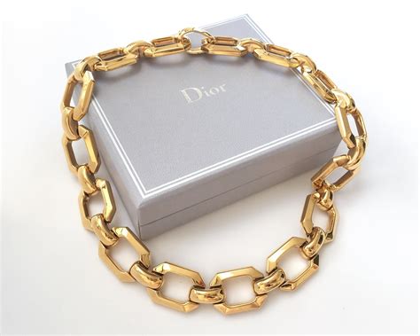 dior necklace canada